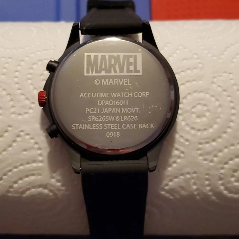 Marvel‎ Deadpool Wristwatch Black Red Case Indiglo Black Silicone Band Analog